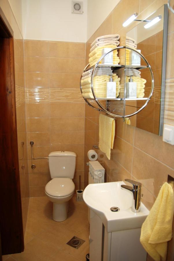 Studio Apartmani Toplicka Bajka คราพินสเก ทอปลิตเซ ภายนอก รูปภาพ